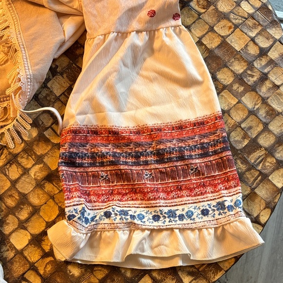NWT Boho flare arm top - Picture 2 of 3